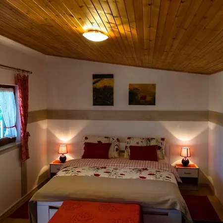 Peaceful House Pineta Bb * Socerga