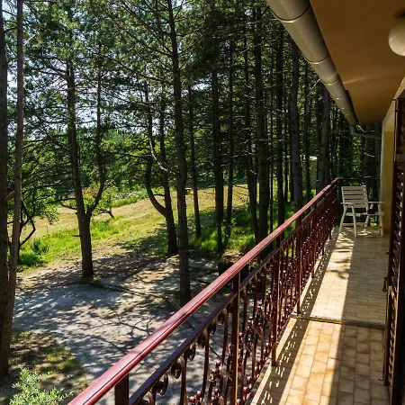 Peaceful House Pineta Bb Apartman Socerga